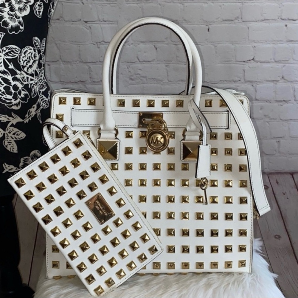 Michael Kors PYRAMID STUD Hamilton Tote/Wristlet 2pc Set